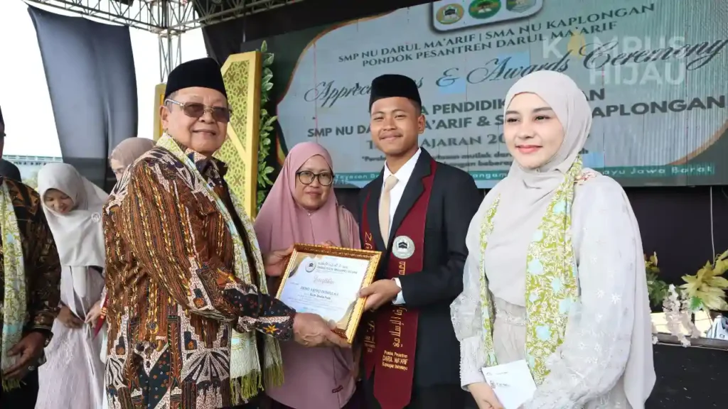 darulmaarif.net 1 1